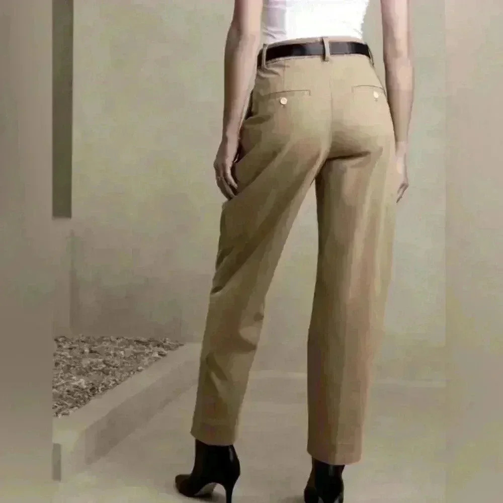 Banana Republic Authentic Chino Pleated Crop
